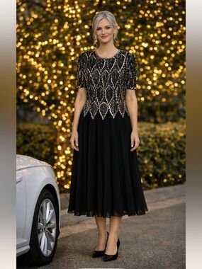 Vintage Laurence Kazar Women's Black and Silver Beaded Sequined Flowy
Dress